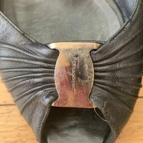 FERRAGAMO Black Leather Pumps- Vintage & Rehab Project but SO cute! - Picture 8 of 8